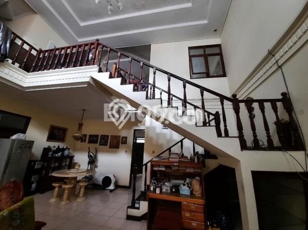 Jual Rumah Mewah Elegan Dengan View Eksklusif di Buah Batu, Bandung Jual Rumah Mewah Elegan Dengan View Eksklusif di Buah Batu, Bandung