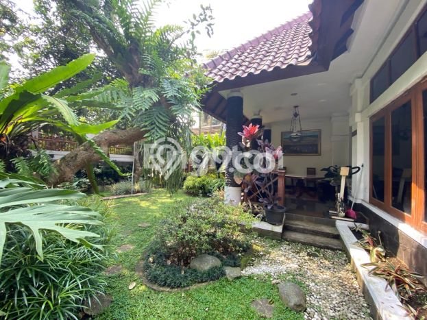 Jual Rumah Mewah Megah Dengan View Cantik di Setra Sari, Bandung Jual Rumah Mewah Megah Dengan View Cantik di Setra Sari, Bandung