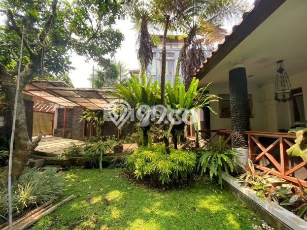 Jual Rumah Mewah Megah Dengan View Cantik di Setra Sari, Bandung Jual Rumah Mewah Megah Dengan View Cantik di Setra Sari, Bandung