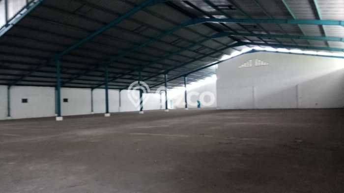PRIME LOCATION! Gudang Kawasan Jati Uwung, Luas 3000m², Area Bisnis, Lokasi Premium PRIME LOCATION! Gudang Kawasan Jati Uwung, Luas 3000m², Area Bisnis, Lokasi Premium