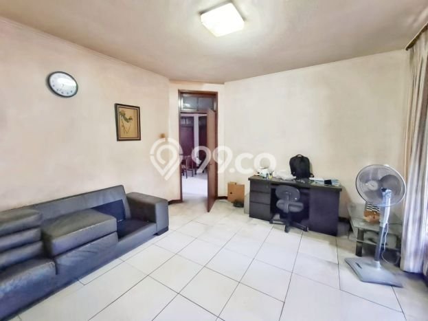 Rumah Elit Akses Strategis di Jakarta Barat Unfurnished Rumah Elit Akses Strategis di Jakarta Barat Unfurnished