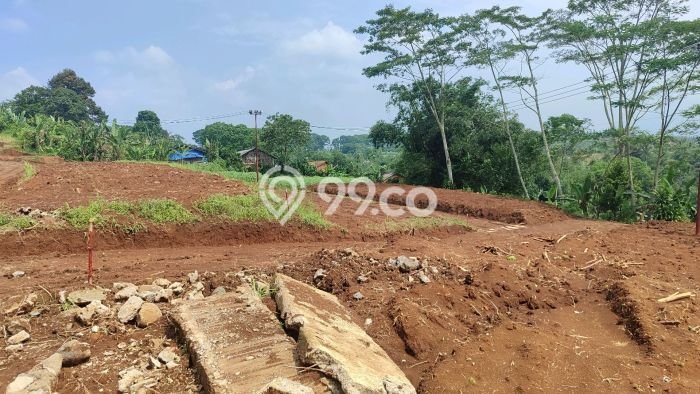 For Sale Vila di Parung Kuda, Area 240m2m², Area Nyaman For Sale Vila di Parung Kuda, Area 240m2m², Area Nyaman