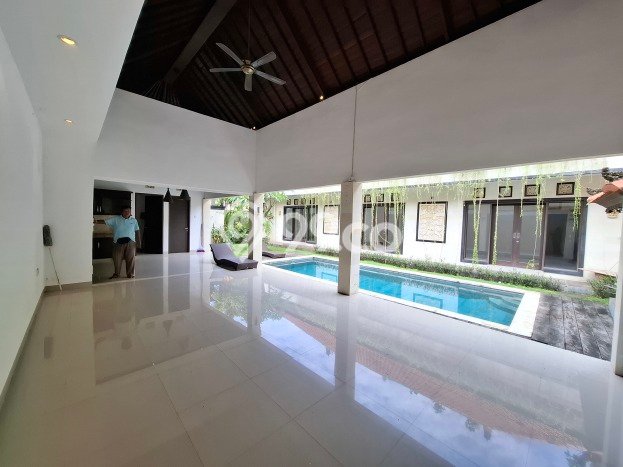 Tersedia Vila untuk Rent di , Area 0m2m², Akses ke Fasilitas Umum Tersedia Vila untuk Rent di , Area 0m2m², Akses ke Fasilitas Umum