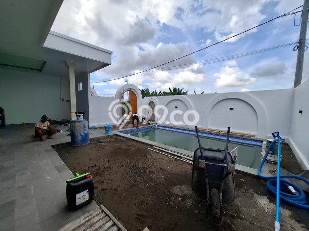 Vila Kawasan , Luas 0m2m², Area Strategis, Available Sekarang Vila Kawasan , Luas 0m2m², Area Strategis, Available Sekarang