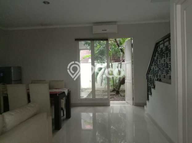 Dijual Cepat Rumah Favorit Siap Huni LB 100m2 di Lippo Cikarang, Cikarang Dijual Cepat Rumah Favorit Siap Huni LB 100m2 di Lippo Cikarang, Cikarang