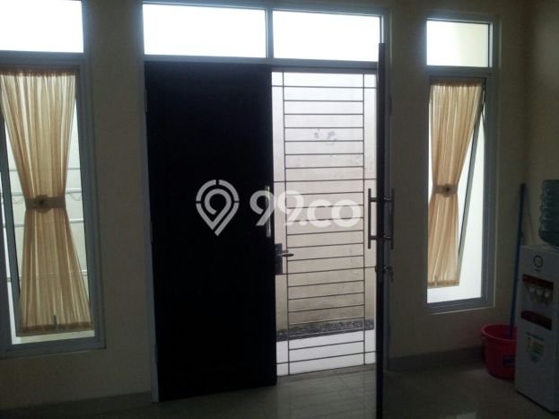 Rumah Modern Cantik 3 Kamar Siap Huni di Lippo Cikarang Rumah Modern Cantik 3 Kamar Siap Huni di Lippo Cikarang