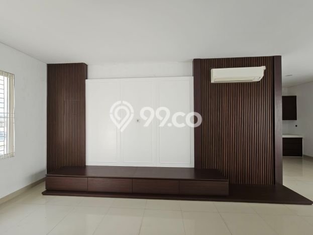 Lokasi strategis! Rumah siap pakai disewakan di Lippo Cikarang LB 217m2 Lokasi strategis! Rumah siap pakai disewakan di Lippo Cikarang LB 217m2