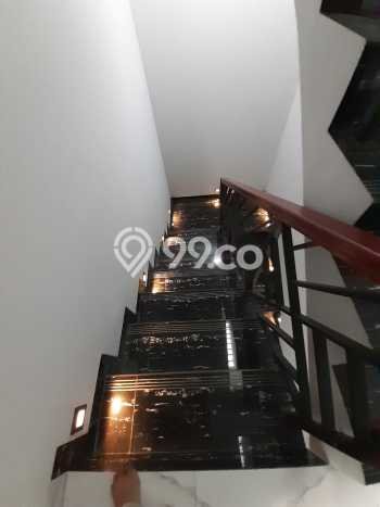 Rumah Elit Modern Siap Huni di Kebagusan Jakarta Selatan Rumah Elit Modern Siap Huni di Kebagusan Jakarta Selatan