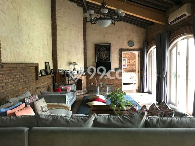 Hunian Eksklusif Dijual LT 909m2 di Pasar Minggu, Jakarta Selatan Hunian Eksklusif Dijual LT 909m2 di Pasar Minggu, Jakarta Selatan