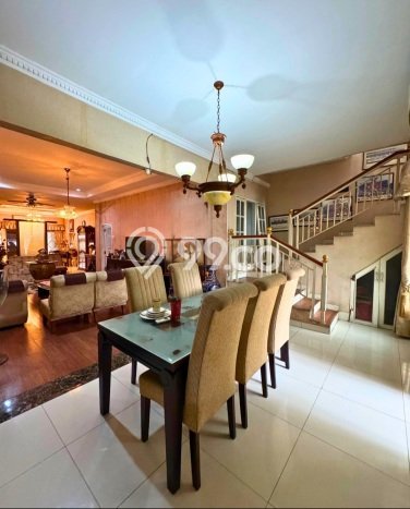Rumah Luxury Modern Siap Huni di Condet Jakarta Timur Rumah Luxury Modern Siap Huni di Condet Jakarta Timur
