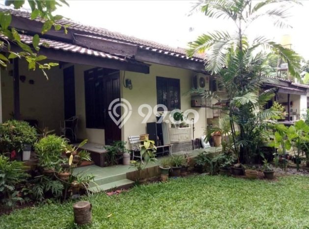 Hunian Elit LB 300m2 Siap Huni Desain Elegan di Lebak Bulus, Jakarta Selatan Hunian Elit LB 300m2 Siap Huni Desain Elegan di Lebak Bulus, Jakarta Selatan