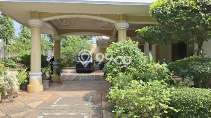 Hunian Impian Keluarga! Rumah Mewah area Banyumanik, Semarang, LT 1033m2m² Bangunan 366m2m² Hunian Impian Keluarga! Rumah Mewah area Banyumanik, Semarang, LT 1033m2m² Bangunan 366m2m²