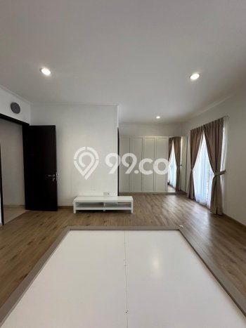 Rumah Disewakan Jakarta Utara LT 200m2 LB 320m2 Area Golf Island Rumah Disewakan Jakarta Utara LT 200m2 LB 320m2 Area Golf Island
