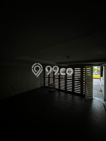 Rumah sewa siap huni 4 Kamar Tidur di Pantai Indah Kapuk, Jakarta Utara Rumah sewa siap huni 4 Kamar Tidur di Pantai Indah Kapuk, Jakarta Utara