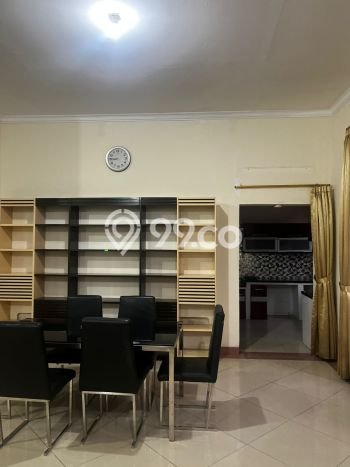 Rumah sewa siap huni 4 Kamar Tidur di Pantai Indah Kapuk, Jakarta Utara Rumah sewa siap huni 4 Kamar Tidur di Pantai Indah Kapuk, Jakarta Utara