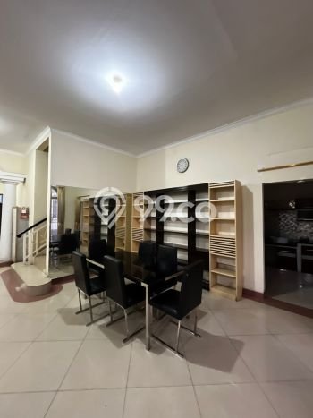 Rumah sewa siap huni 4 Kamar Tidur di Pantai Indah Kapuk, Jakarta Utara Rumah sewa siap huni 4 Kamar Tidur di Pantai Indah Kapuk, Jakarta Utara