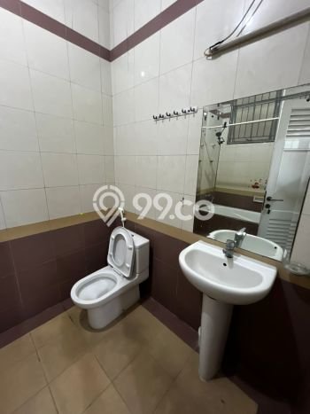 Rumah sewa siap huni 4 Kamar Tidur di Pantai Indah Kapuk, Jakarta Utara Rumah sewa siap huni 4 Kamar Tidur di Pantai Indah Kapuk, Jakarta Utara