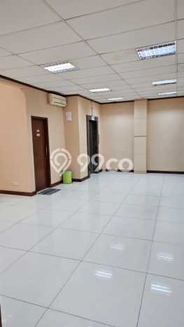 Disewakan Ruko di Kawasan Ramai Bandengan Luas 756m2 Disewakan Ruko di Kawasan Ramai Bandengan Luas 756m2