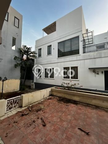 Rumah sewa siap huni 4 Kamar Tidur di Pantai Indah Kapuk, Jakarta Utara Rumah sewa siap huni 4 Kamar Tidur di Pantai Indah Kapuk, Jakarta Utara