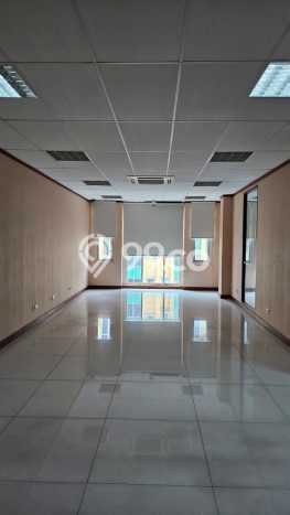 Disewakan Ruko di Kawasan Ramai Bandengan Luas 756m2 Disewakan Ruko di Kawasan Ramai Bandengan Luas 756m2