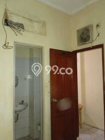 Unit Ruko Dijual di Jakarta Barat LT 80m2 & LB 400m2 Unit Ruko Dijual di Jakarta Barat LT 80m2 & LB 400m2