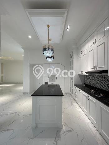 Rumah Luxury Modern Tanpa Renovasi di Joglo Jakarta Barat Rumah Luxury Modern Tanpa Renovasi di Joglo Jakarta Barat