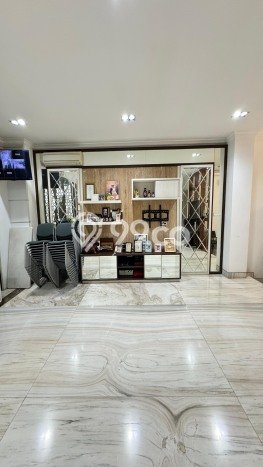 Rumah Elit LB 600m2 Siap Pakai Desain Elegan di Pantai Indah Kapuk, Jakarta Utara Rumah Elit LB 600m2 Siap Pakai Desain Elegan di Pantai Indah Kapuk, Jakarta Utara