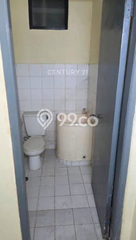 Ruko Disewa di Jakarta Selatan dengan LB 64m2 Area Komersial Ramai Ruko Disewa di Jakarta Selatan dengan LB 64m2 Area Komersial Ramai