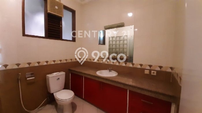 Rumah Luxury Modern Tanpa Renovasi di Kemang Jakarta Selatan Rumah Luxury Modern Tanpa Renovasi di Kemang Jakarta Selatan