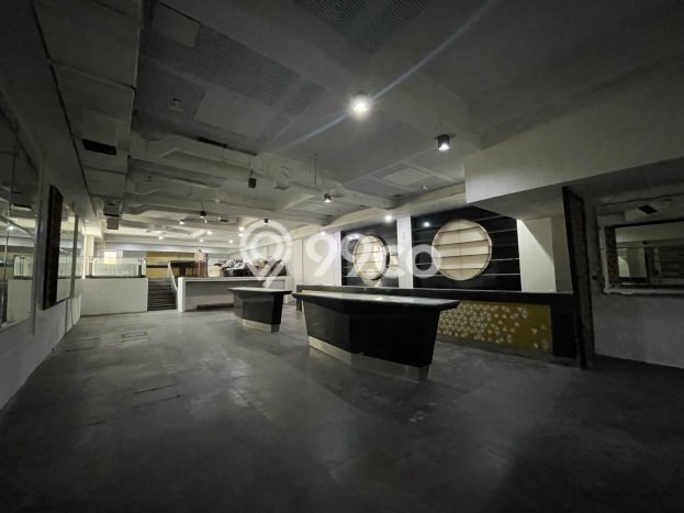 Kantor Dijual di Prime Area Jakarta Selatan Luas 1800m2 Kantor Dijual di Prime Area Jakarta Selatan Luas 1800m2