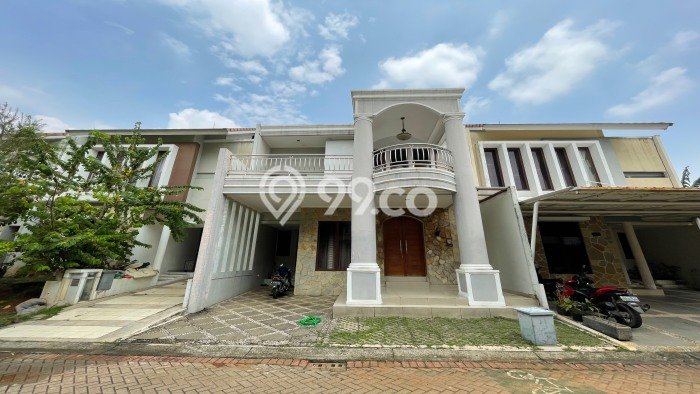 Hunian Elit LB 150m2 Siap Huni Desain Elegan di Bintaro, Tangerang Selatan Hunian Elit LB 150m2 Siap Huni Desain Elegan di Bintaro, Tangerang Selatan