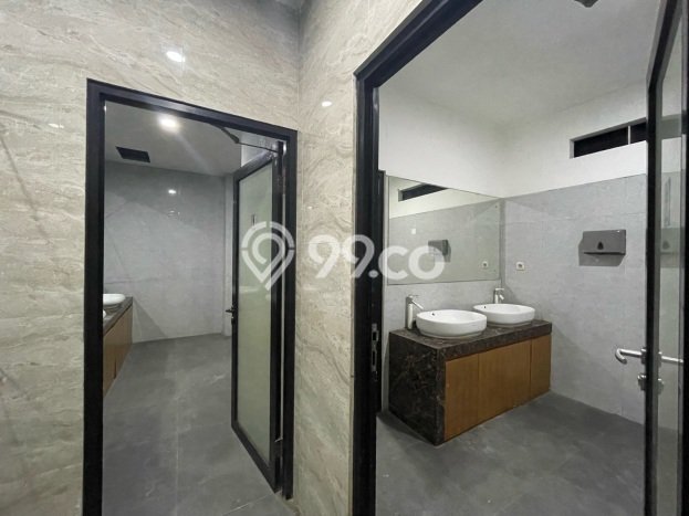 Kantor Dijual di Prime Area Jakarta Selatan Luas 1800m2 Kantor Dijual di Prime Area Jakarta Selatan Luas 1800m2