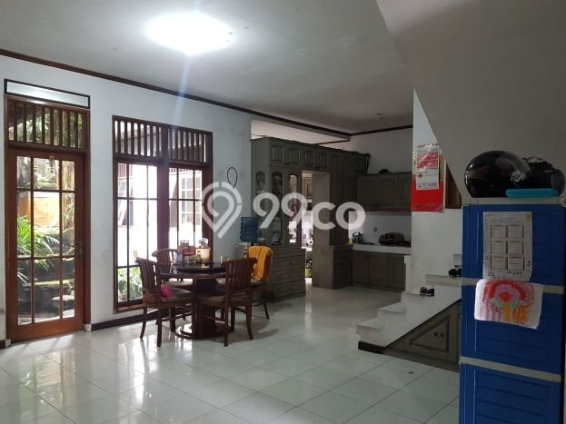 Jual Rumah Mewah Elegan Dengan View Eksklusif di Bintaro, Tangerang Selatan Jual Rumah Mewah Elegan Dengan View Eksklusif di Bintaro, Tangerang Selatan