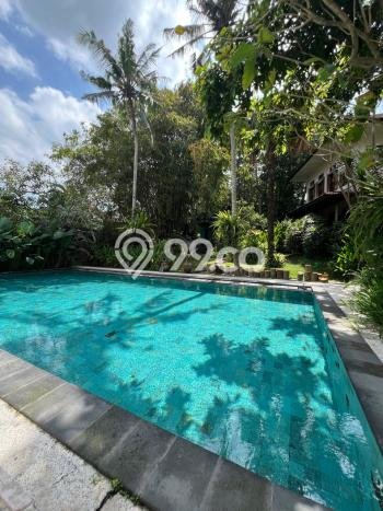 Vila Kawasan , Area 300m2m², Dekat dengan fasilitas publik Vila Kawasan , Area 300m2m², Dekat dengan fasilitas publik