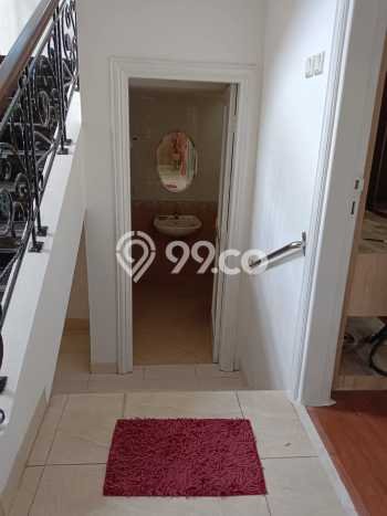 Rumah Lokasi Strategis di Kota Wisata, Bogor, LT 264m² LB 330m² Rumah Lokasi Strategis di Kota Wisata, Bogor, LT 264m² LB 330m²