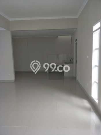 SPECIAL OFFER! Rumah Nyaman area Kota Wisata, LT 220m² Bangunan 300m² SPECIAL OFFER! Rumah Nyaman area Kota Wisata, LT 220m² Bangunan 300m²