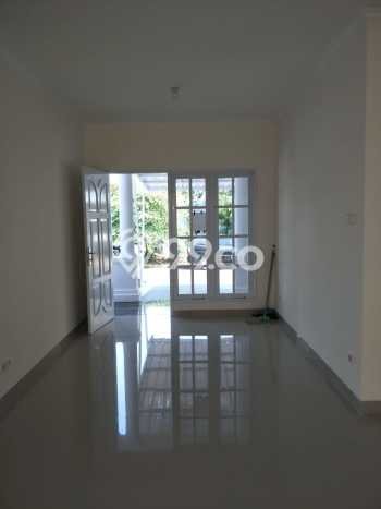 Rumah LT 136m² Akses Strategis di Kota Wisata, Dekat Fasilitas Umum, Bogor Rumah LT 136m² Akses Strategis di Kota Wisata, Dekat Fasilitas Umum, Bogor