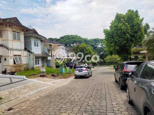 Rumah Luas Asri 4 KT Siap Pakai di Kota Wisata Bogor Rumah Luas Asri 4 KT Siap Pakai di Kota Wisata Bogor