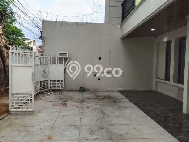 Hot Offer Hunian Mewah Ideal dan Luas di Duren Sawit, Jakarta Timur Hot Offer Hunian Mewah Ideal dan Luas di Duren Sawit, Jakarta Timur