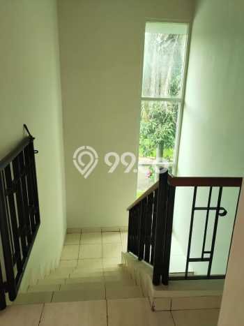 Rumah Minimalis 3 KT LT 200m2 di Legenda Wisata Rumah Minimalis 3 KT LT 200m2 di Legenda Wisata