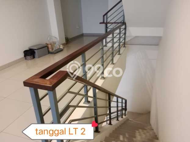 AREA TERSIBUK! Ruko di , Luas 170m2m², Potensi Tinggi AREA TERSIBUK! Ruko di , Luas 170m2m², Potensi Tinggi