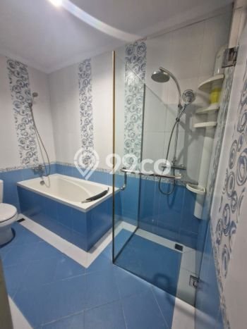 Rumah sewa siap pakai 5 Kamar Tidur di Modernland, Tangerang Rumah sewa siap pakai 5 Kamar Tidur di Modernland, Tangerang