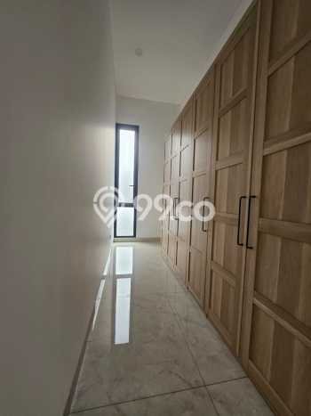 Ready to Use! Luxury House LT 438m2 Desain Modern di Modernland Ready to Use! Luxury House LT 438m2 Desain Modern di Modernland