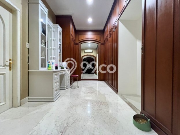 Hunian Mewah Dijual LT 427m2 di Medan Barat, Medan Hunian Mewah Dijual LT 427m2 di Medan Barat, Medan