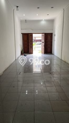 Area Strategis! Disewakan Ruko Lokasi Medan Maimun, Medan Cocok untuk Bisnis Area Strategis! Disewakan Ruko Lokasi Medan Maimun, Medan Cocok untuk Bisnis