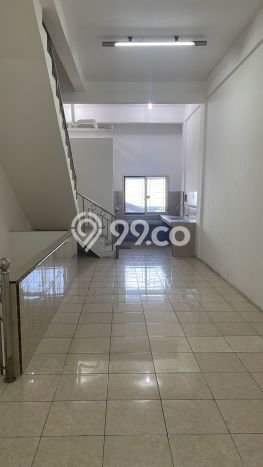 Area Strategis! Disewakan Ruko Lokasi Medan Maimun, Medan Cocok untuk Bisnis Area Strategis! Disewakan Ruko Lokasi Medan Maimun, Medan Cocok untuk Bisnis