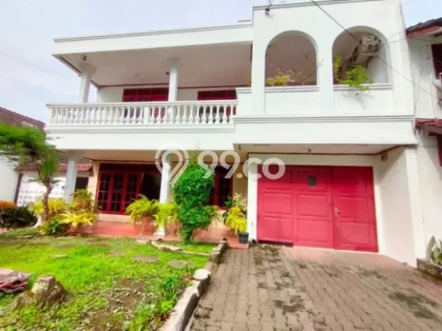 Hunian Cantik Modern Lb 298m2 di Medan Baru, Medan Hunian Cantik Modern Lb 298m2 di Medan Baru, Medan
