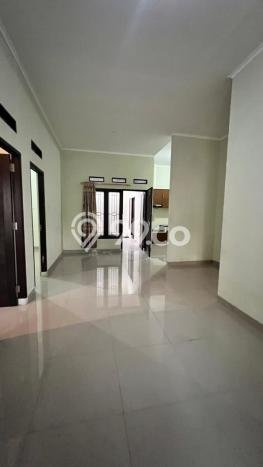 Disewakan Cepat Rumah Kondisi Bagus di Area BSD, Tangerang Selatan Disewakan Cepat Rumah Kondisi Bagus di Area BSD, Tangerang Selatan