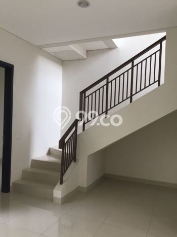 Rumah Elit Modern Tanpa Renovasi di BSD City Tangerang Rumah Elit Modern Tanpa Renovasi di BSD City Tangerang