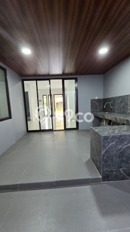 Hunian Mewah LB 120m2 Siap Huni Desain Elegan di BSD City, Tangerang Hunian Mewah LB 120m2 Siap Huni Desain Elegan di BSD City, Tangerang